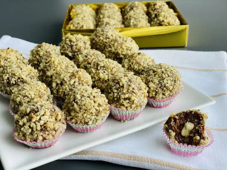 Praline din biscuiti si banane