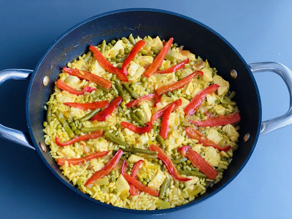 A9229373-2EB6-4E4C-A04D-CAFFB019B5F9 Paella valenciana de pui