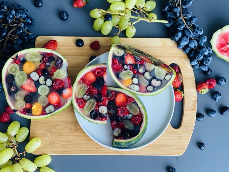 Pepene umplut cu fructe – felie de fructe