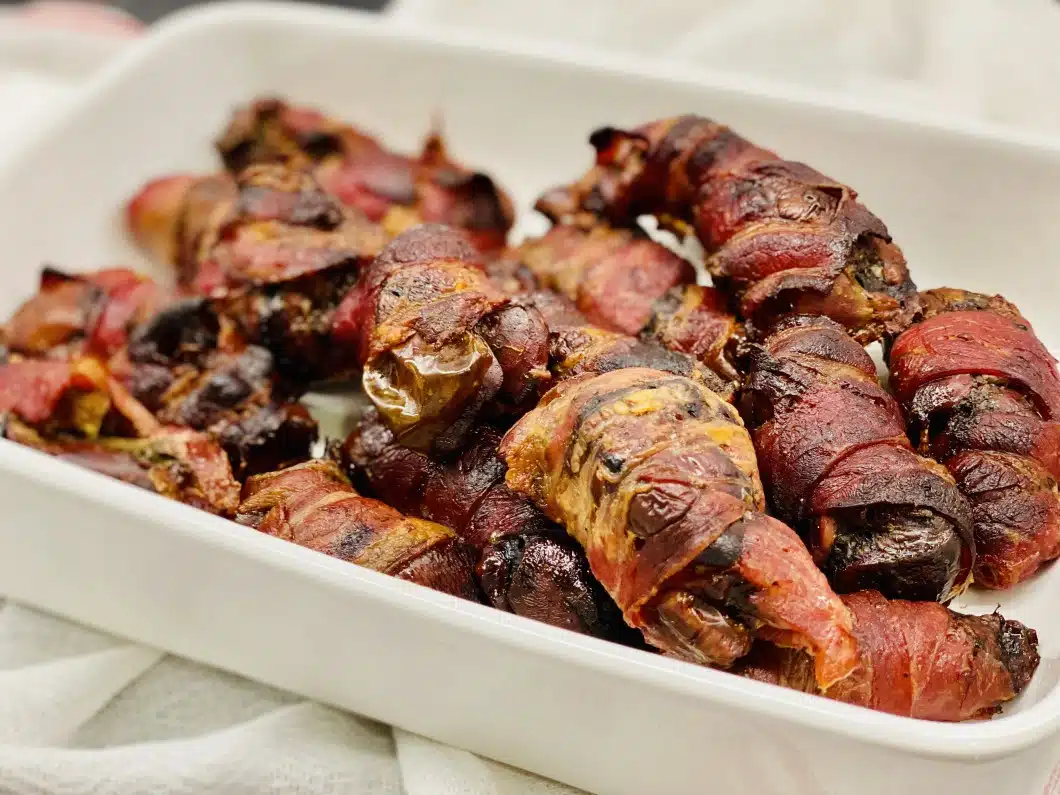 Ficatei de pui inveliti in bacon