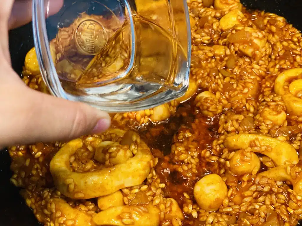 8364D475-7774-4CA7-8CAB-4B5F4C97D5B4 Paella cu fructe de mare