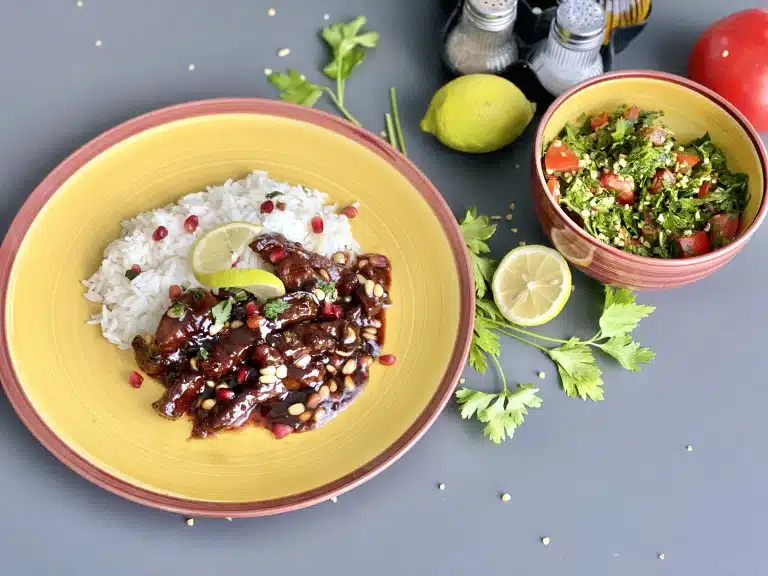 Ras Asfour – Carne de vita in sos de rodii – libaneza