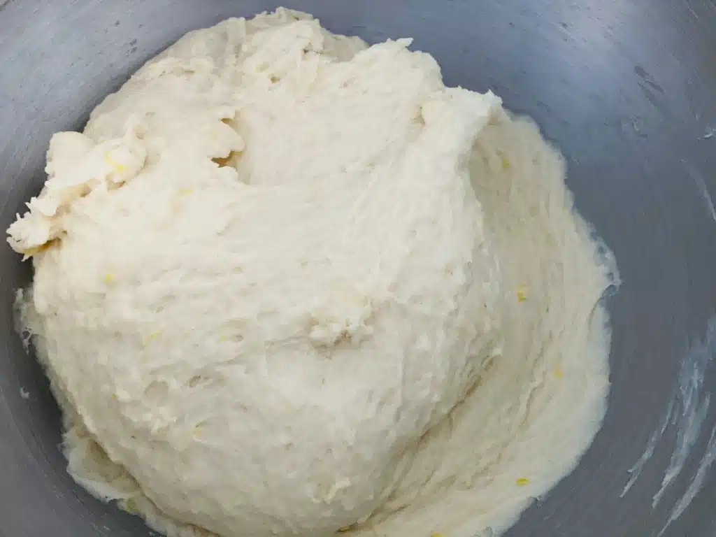 E660B191-727A-43C0-ADD6-265E579C4590 Mucenici umpluti cu crema de cacao, nuca si rahat, insiropati si decorati – de post