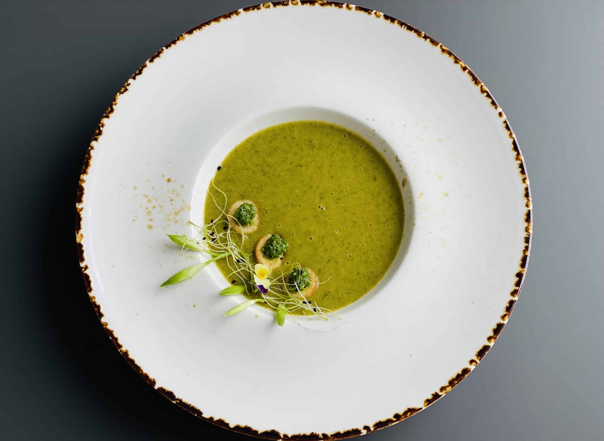 Supa crema de leurda (usturoi salbatic)