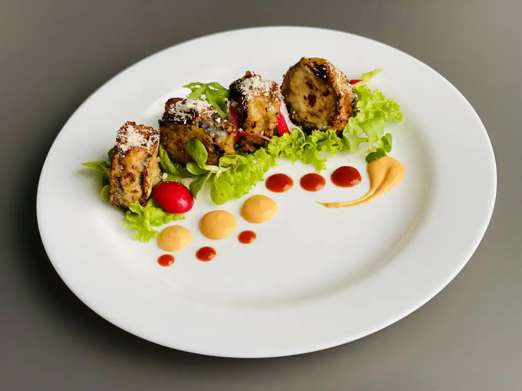 Vinete umplute cu carne tocata de porc – reteta libiana