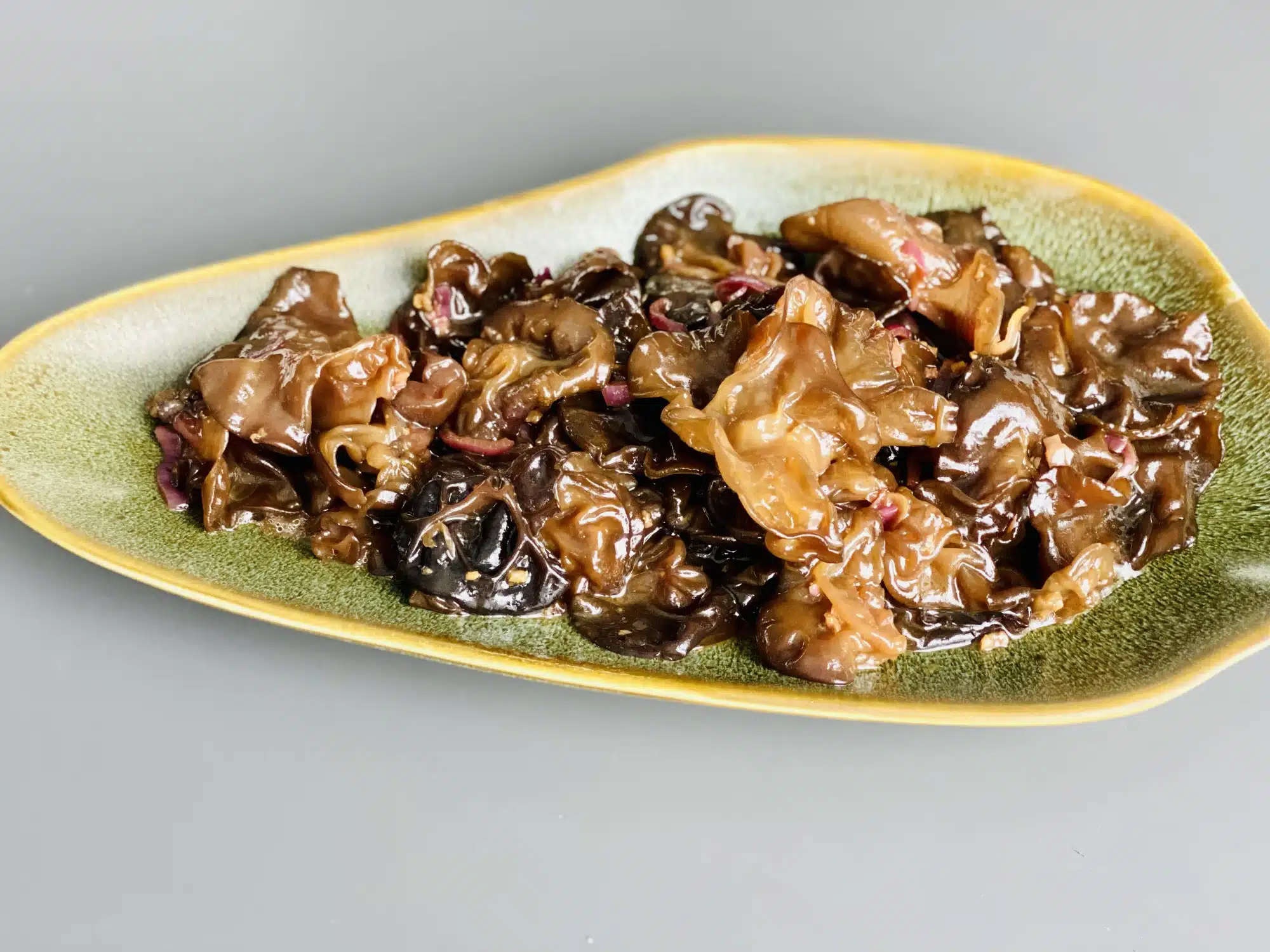 Salata de ciuperci urechi de lemn – reteta asiatica