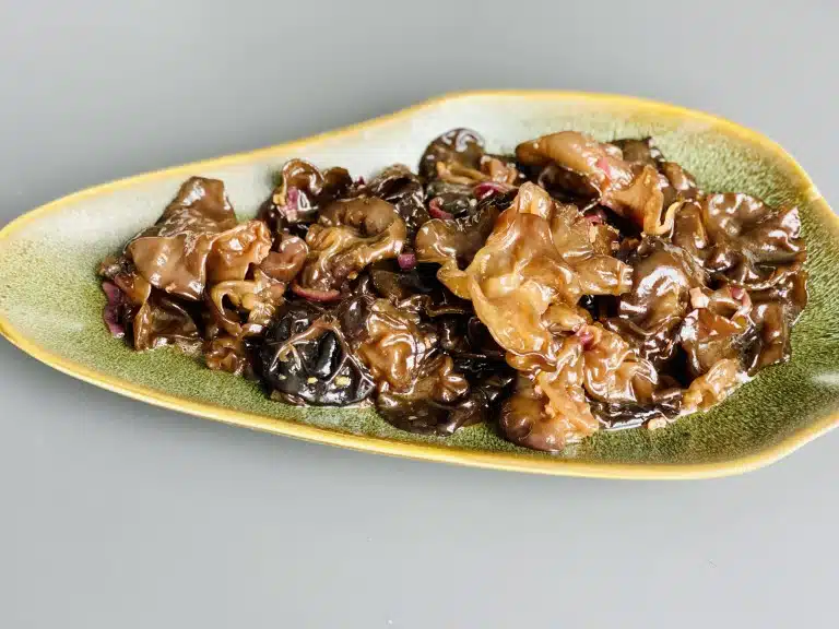 Salata de ciuperci urechi de lemn – reteta asiatica