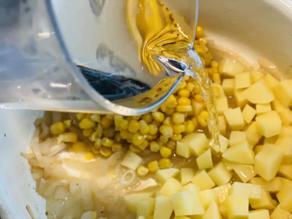 C83714DF-F214-412C-ACB6-7B74493FC00C Chowder de porumb